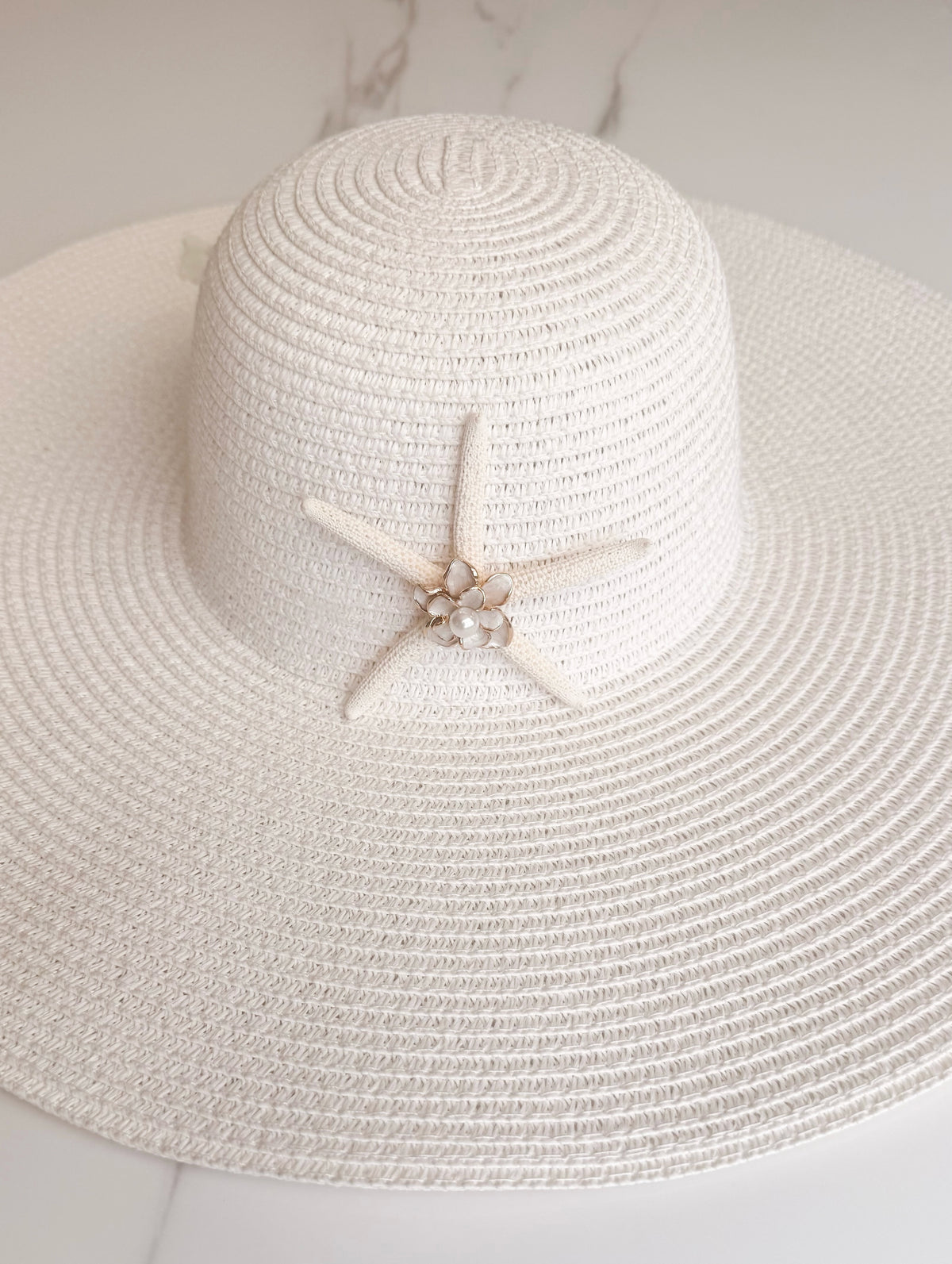 Ivory Woven Hat With Bejeweled Starfish Size S/M