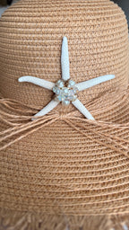 Scalloped Straw Hat With Bejeweled Starfish Size S/M