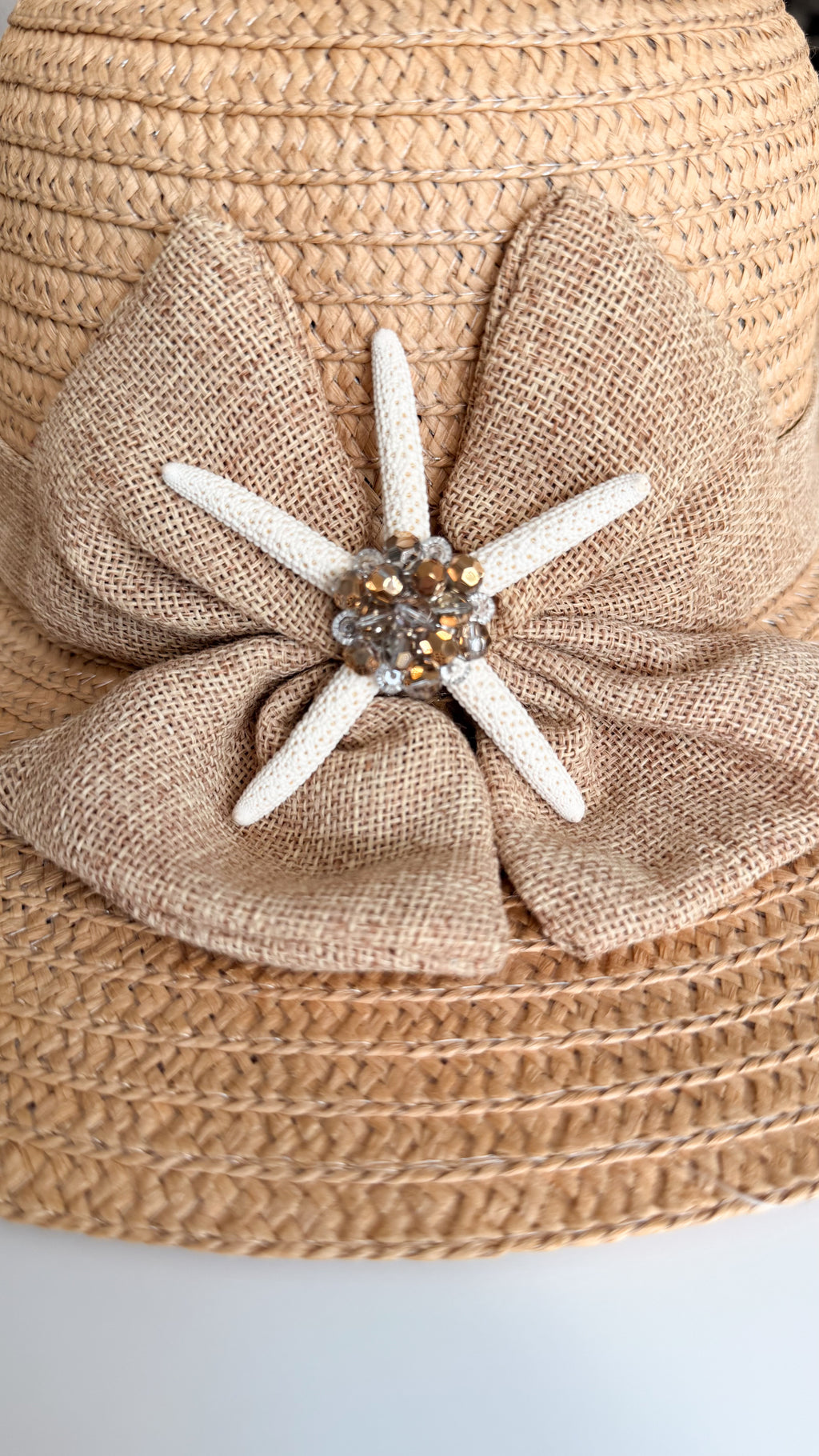 Straw Hat With Bejeweled Starfish Size S/M