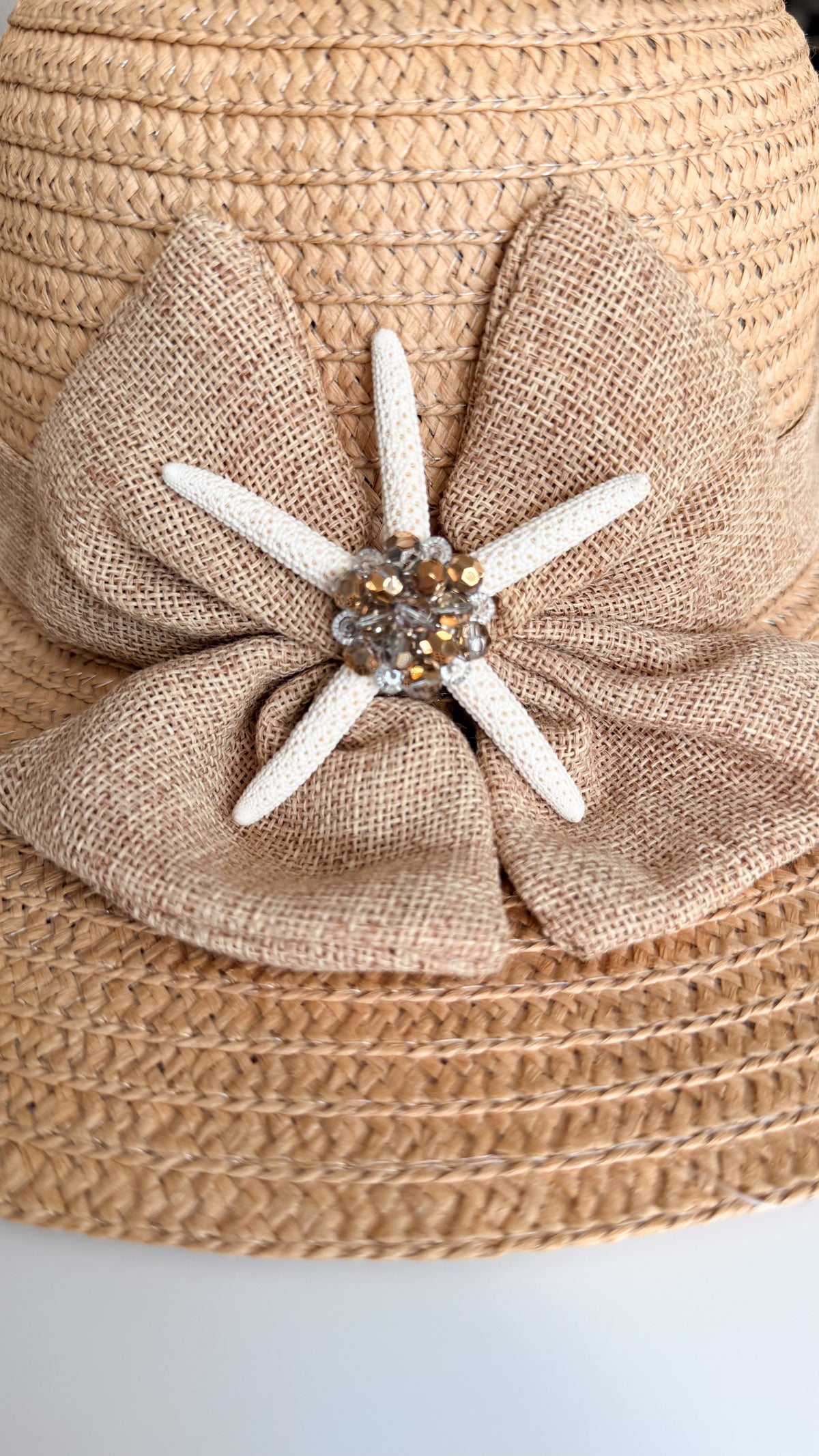 Straw Hat With Bejeweled Starfish Size S/M