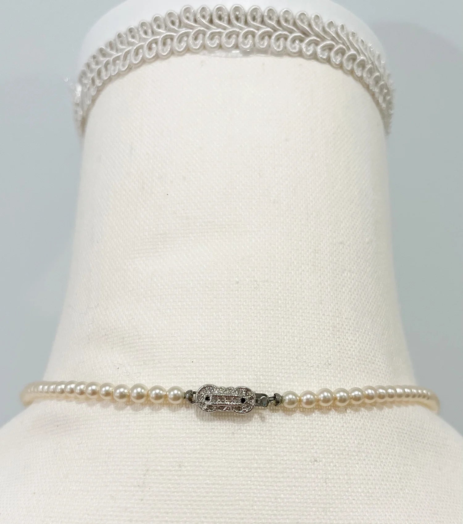 Vintage Graduated Pearl Necklace