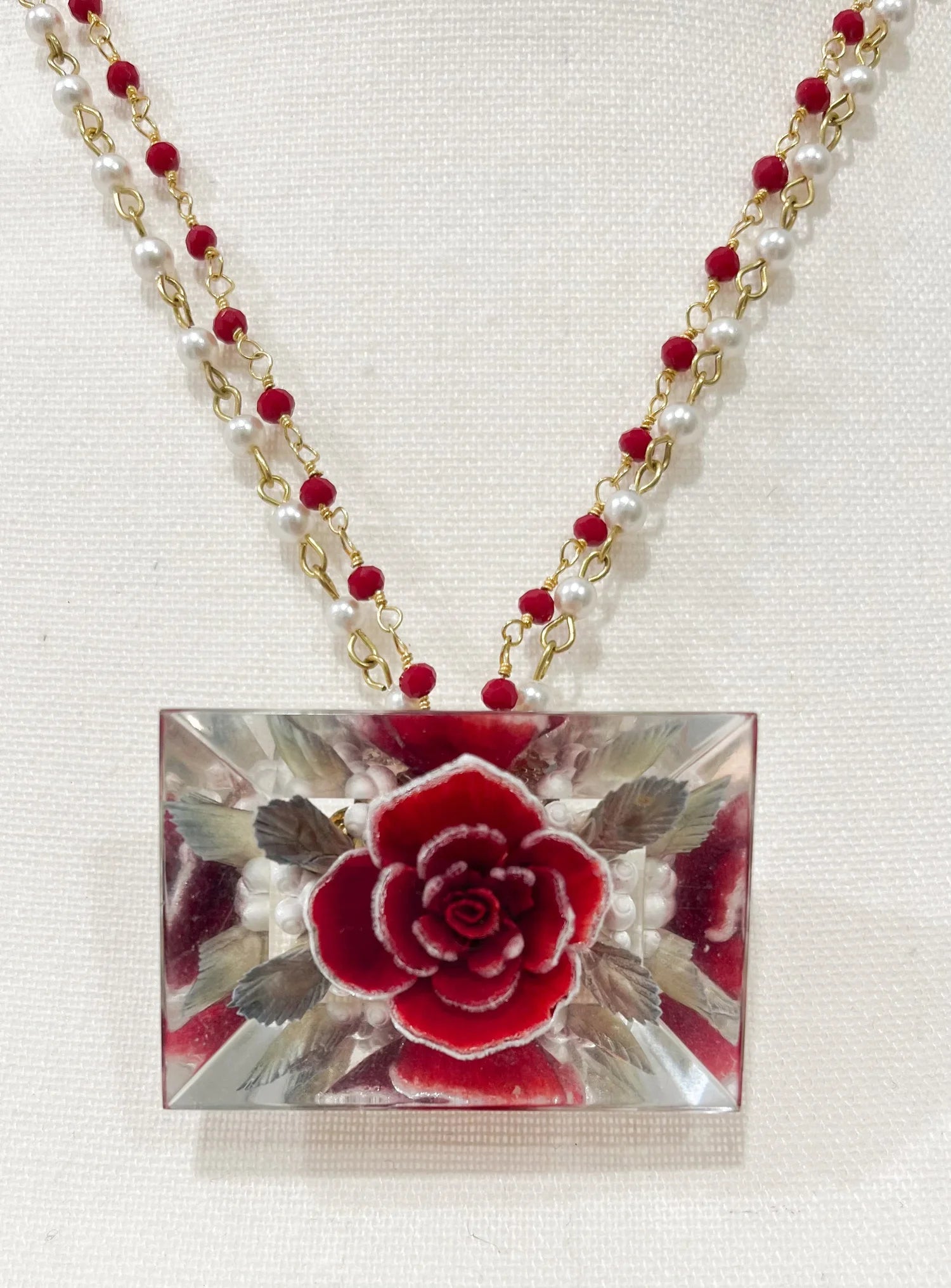Vintage Acrylic Floral Inlay Beaded Necklace